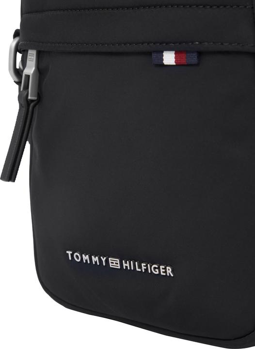 Actual product image Tommy Hilfiger The Signature Mini Reporter messenger bag (4% Polyurethane, 96% recycled polyester)