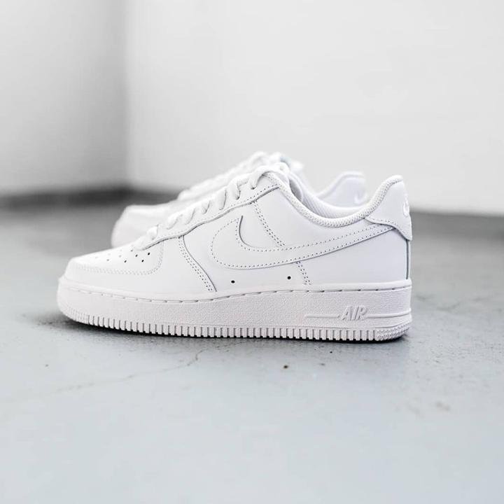 Produktbild Nike Air Force 1 '07 (45)