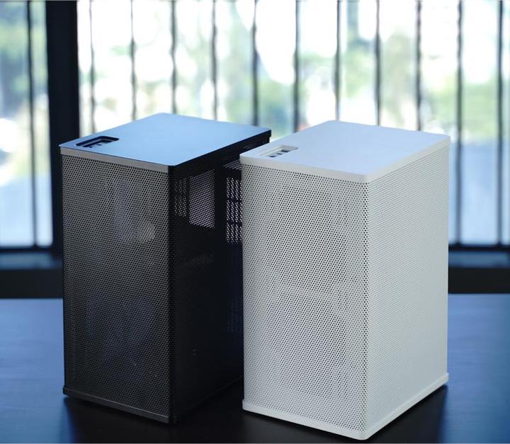 Actual product image Jonsbo VR3 (Mini-ITX)