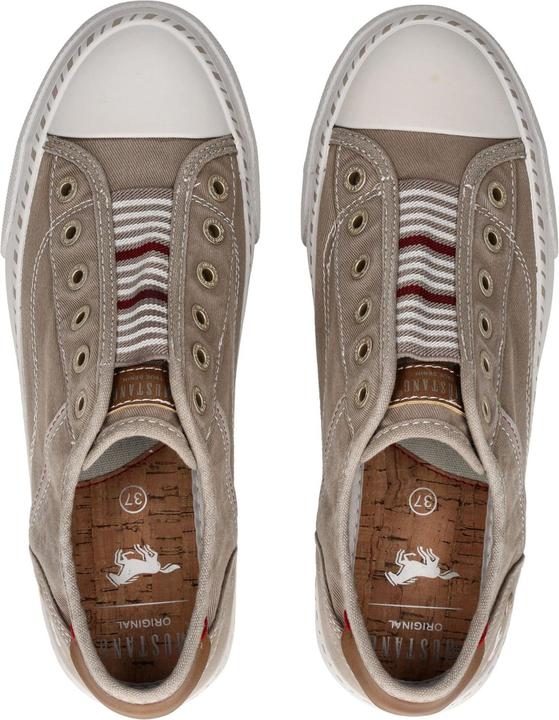 Actual product image Mustang Sneaker (40)