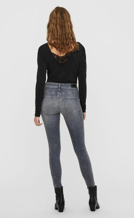 Produktbild Vero Moda VMLux Normal Waist Slim Fit Jeans (30)