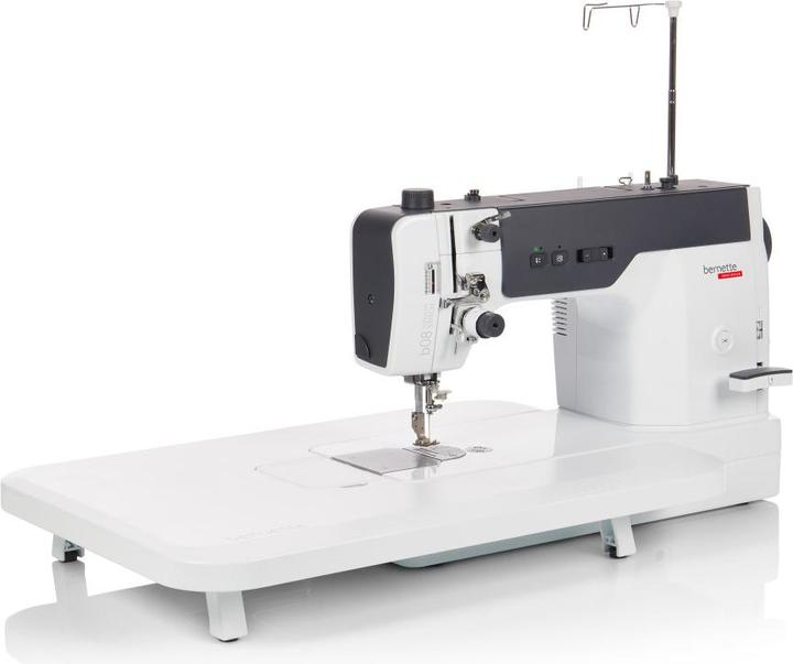 Actual product image Bernette b08 Straight Stitch