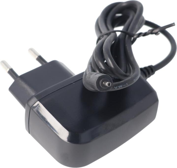 Produktbild AccuCell Reise-Ladegerät Nokia 6070, 6101, 6111, 6136, Nokia AC-3, AC-4 (2,0mm Stecker) (6101, 6111, Nokia 6070)