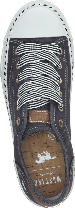 Actual product image Mustang Sneaker (40)