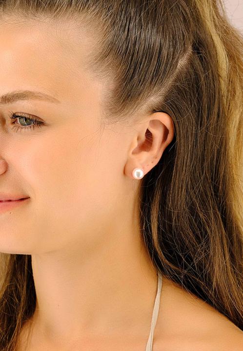 Actual product image Muau Stud earrings (750 Akoya pearl)