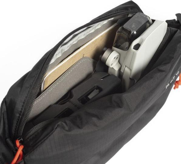 Actual product image Moment Fanny Sling 2L Black Ripstop