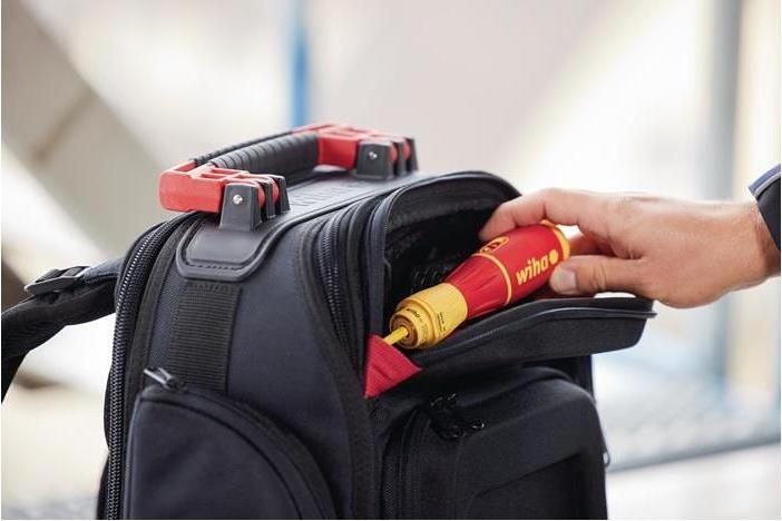 Produktbild Wiha Elektriker Werkzeugrucksack 27tlg Elektriker Grundausstattung stabiler Standboden Laptopfach (28 Teile)
