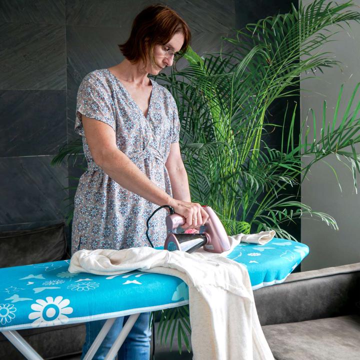 Actual product image Intirilife Ironing board cover
