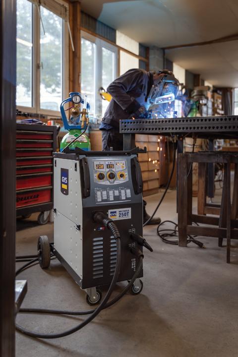 Actual product image GYS Inverter welder, MULTIWELD 250T