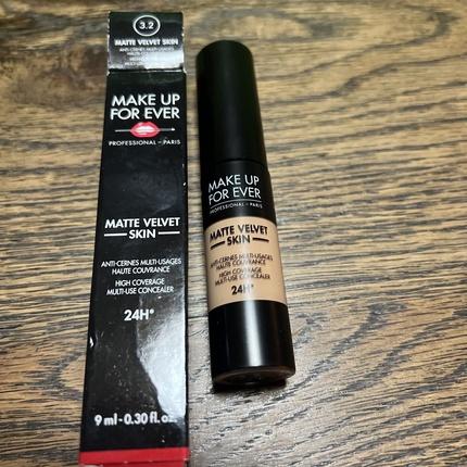 Make Up For Ever Matte Velvet Skin (3.2 Sand)