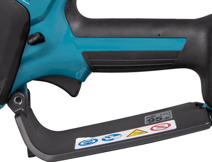 Actual product image Makita UC100DZ (Battery chain saw)