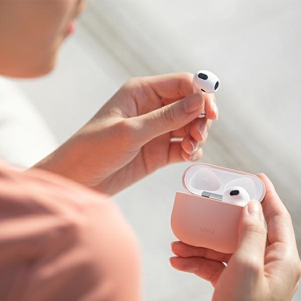 Actual product image Uniq etui Lino AirPods 3 gen. Silicone beżowy/beige (Headphone bag)