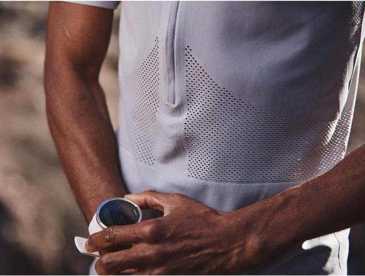 Actual product image Compressport Trail Half-Zip Fitted SS Top (S)