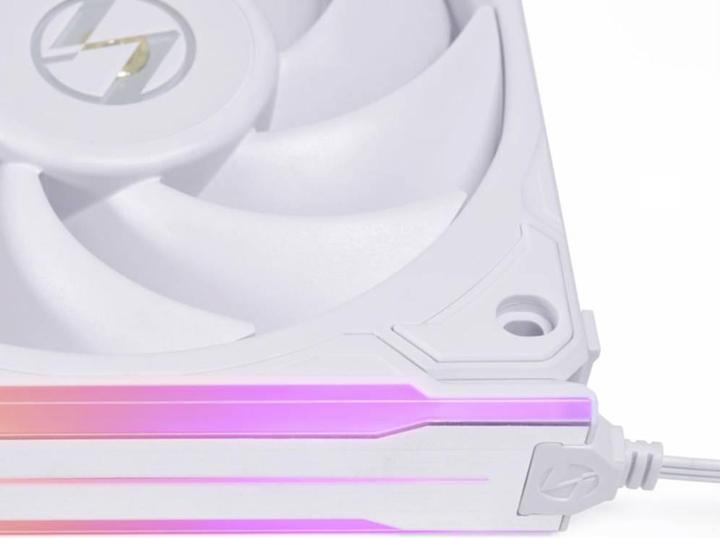 Image du produit Lian-Li UNI FAN P28 Side ARGB Strip, pack de 3 - blanc (RGB)