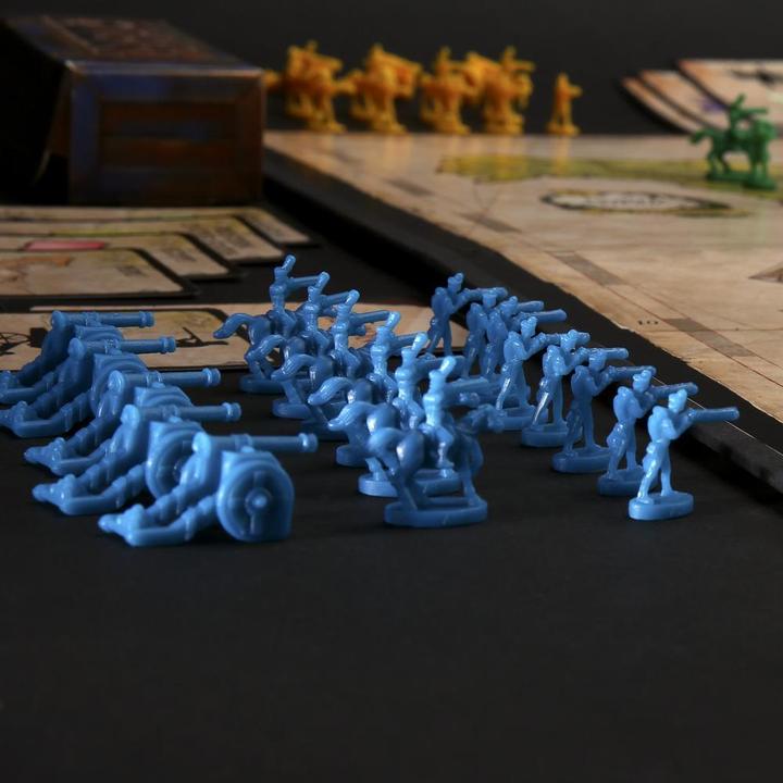 Actual product image Hasbro Gaming Risk Board game War (Finnish)
