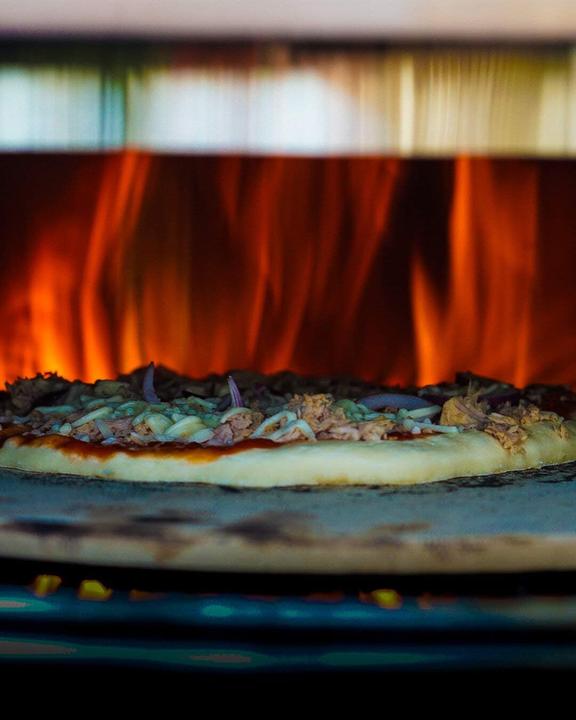Actual product image BBQ-Toro Pizza insert and rotating spit