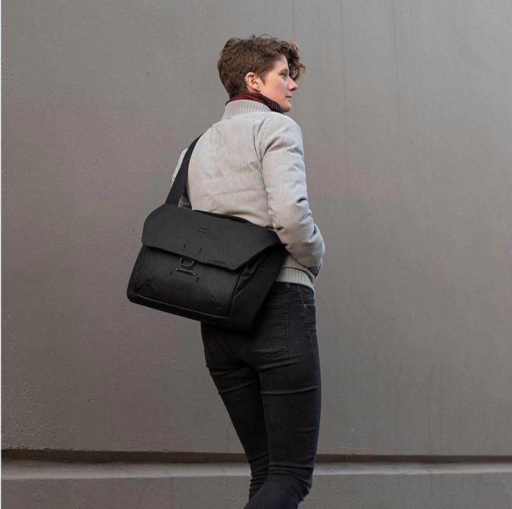Actual product image Peak Design Everyday Messenger (Camera shoulder bag, 13 l)