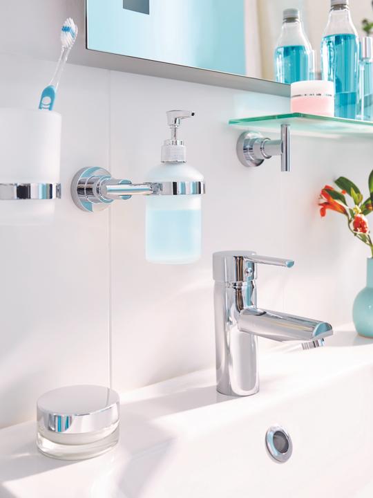 Actual product image tesa LUUP bath towel rail with two arms incl. adhesive solution without drilling