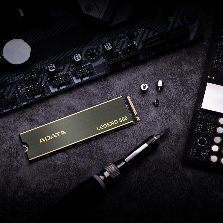 Produktbild Adata Legend 800 (2000 GB, M.2 2280)