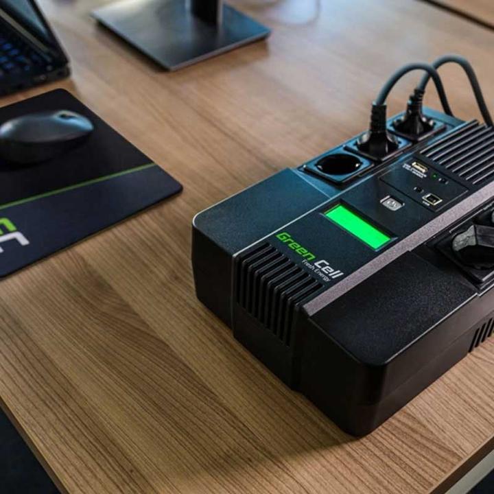 Image du produit GreenCell Cell UPS06 Alimentation sans interruption (ASI) Line-Interactive 999 VA 6 sorties AC (360 VA, 600 W, Line-interactive Onduleur)