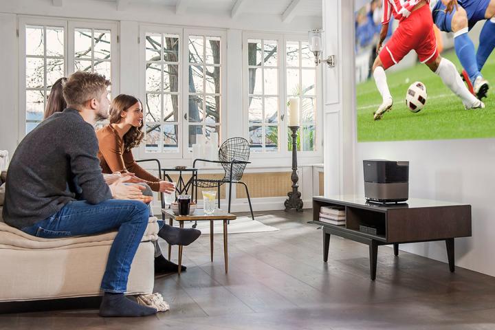 Produktbild Philips Screeneo 2510 (Full HD, 2000 lm)