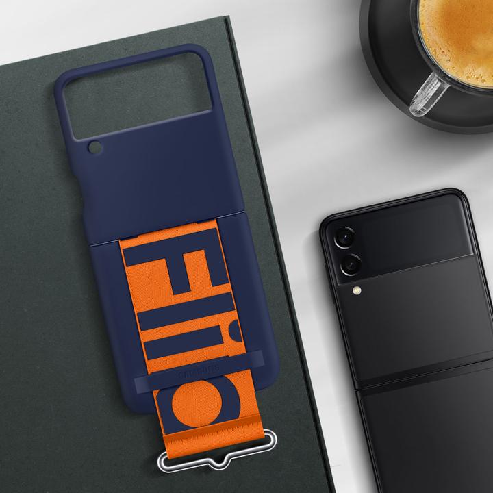 Produktbild Samsung Silicone Cover mit Schlaufe (Samsung Galaxy Z Flip3)