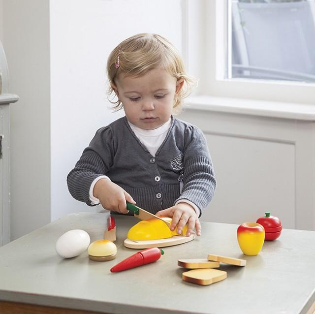 Produktbild New Classic Toys Essen schneiden