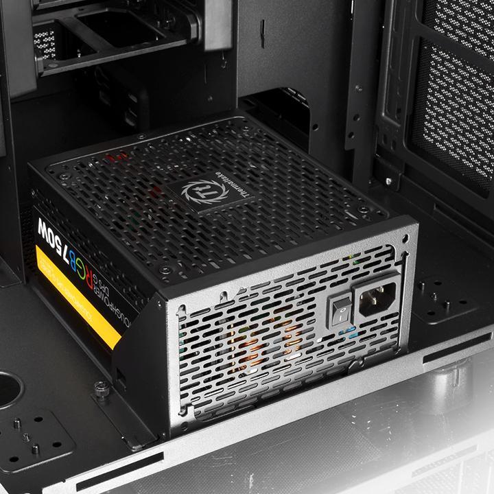 Produktbild Thermaltake The Tower 900 (ATX, mATX, Mini-ITX, E-ATX)