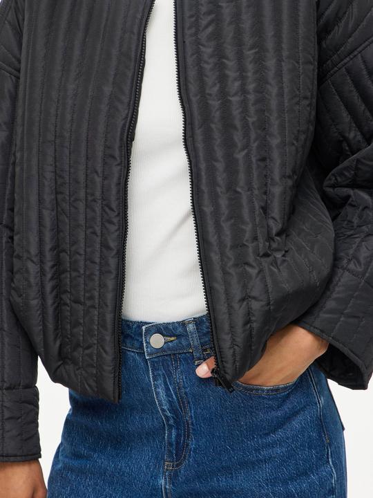 Actual product image Vila Reissverschluss Bomberjacke (40)