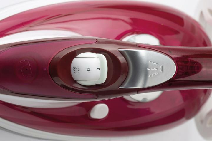 Immagine prodotto Gorenje SIH3000RBC Ferro da stiro a vapore con suola in ceramica (3000 W, 250 g/min)