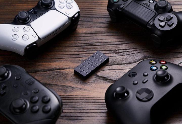Image du produit 8bitdo Adaptateur USB sans fil 2 (Switch, Mac, Windows, Framboise Pi 3, Android)