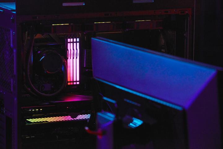 Actual product image Kingston FURY Beast RGB (1 x 32GB, 5200 MHz, DDR5 RAM, DIMM)
