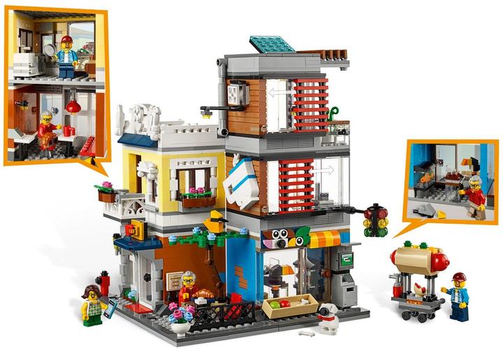 Actual product image LEGO Townhouse with pet shop Café (31097, LEGO Creator 3-in-1)