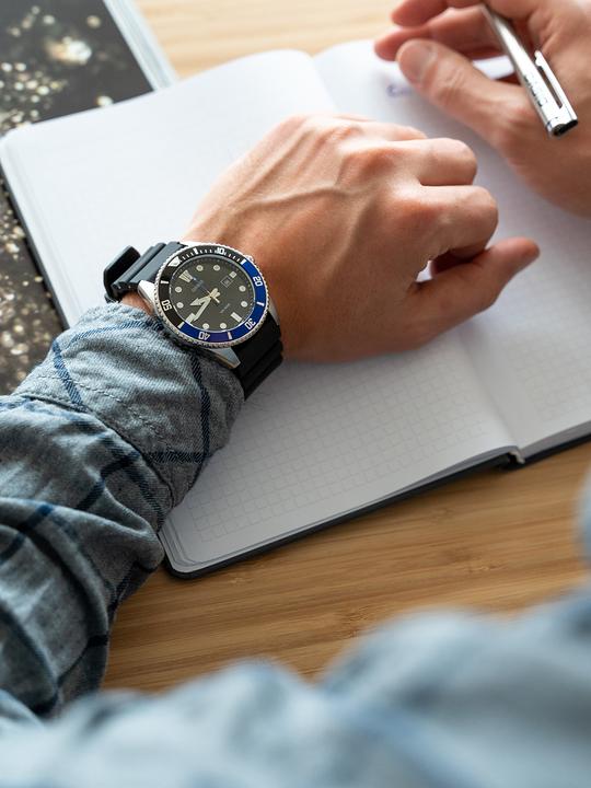 Produktbild Casio Collection (Taucheruhr, 44.20 mm)